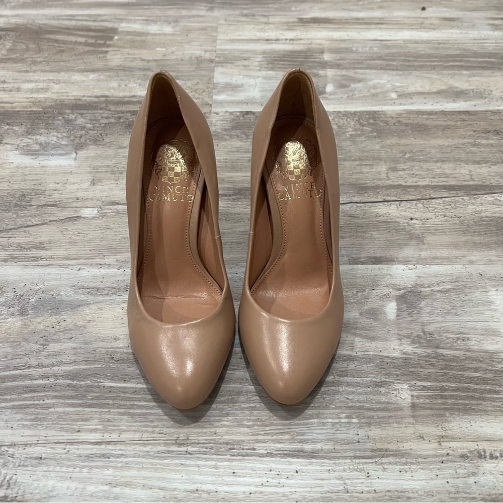 Vince Camuto Nude Women's Heels